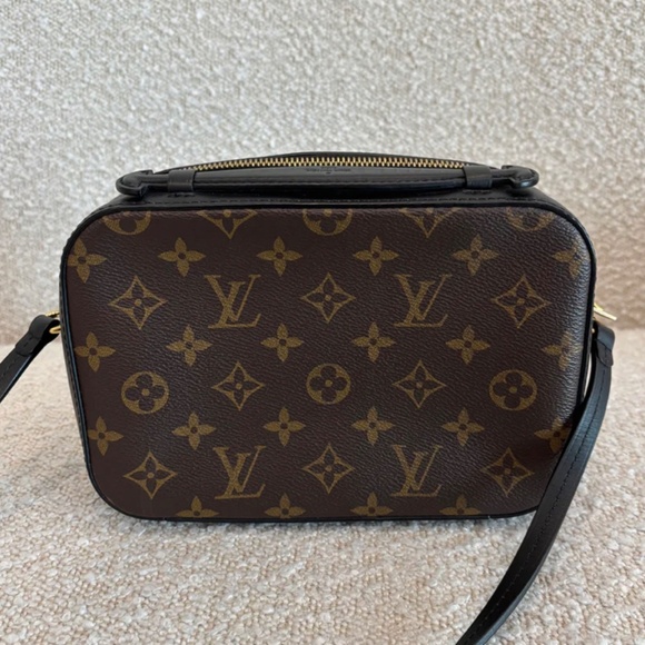 Authentic Louis Vuitton Monogram Santoigne - Picture 5 of 10